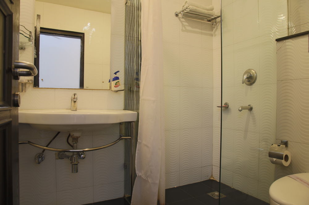 Fabhotel Exotica Greenpark New Delhi Eksteriør bilde